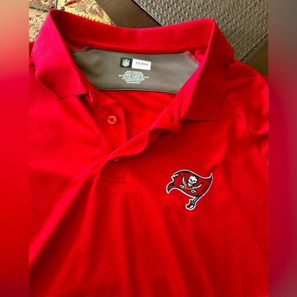 🏈 NFL Team Apparel Tampa Bay Buccaneers Golf Shirt 3XL - $40 CAD 🏈 - Picture 5 of 7